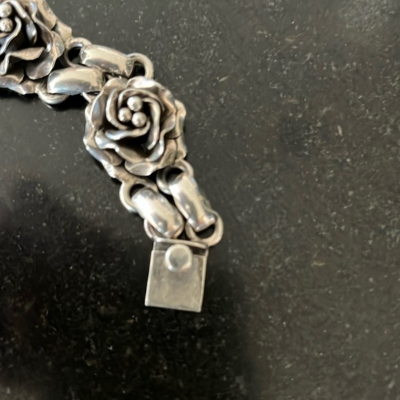 Heavy Taxco Sterling rose link bracelet - Picture 3 of 5